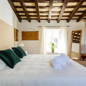 https://loft-cathedral-surthy-apartments.es-andalucia.com